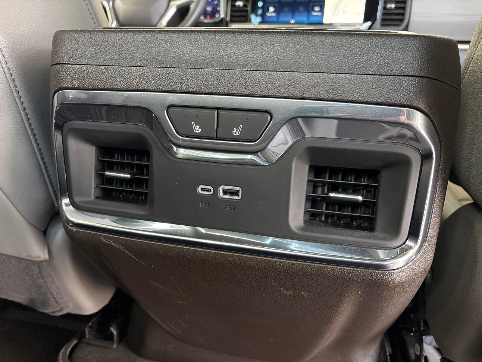 Used 2024 Chevrolet Silverado 1500 LTZ w/ LTZ Convenience Package II RWD image 17