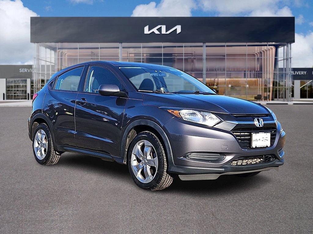 Used 2017 Honda HR-V LX image 1