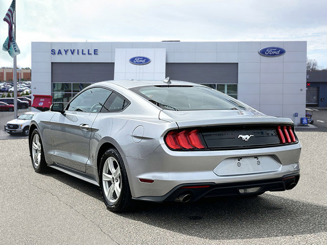 Used 2023 Ford Mustang Coupe image 4