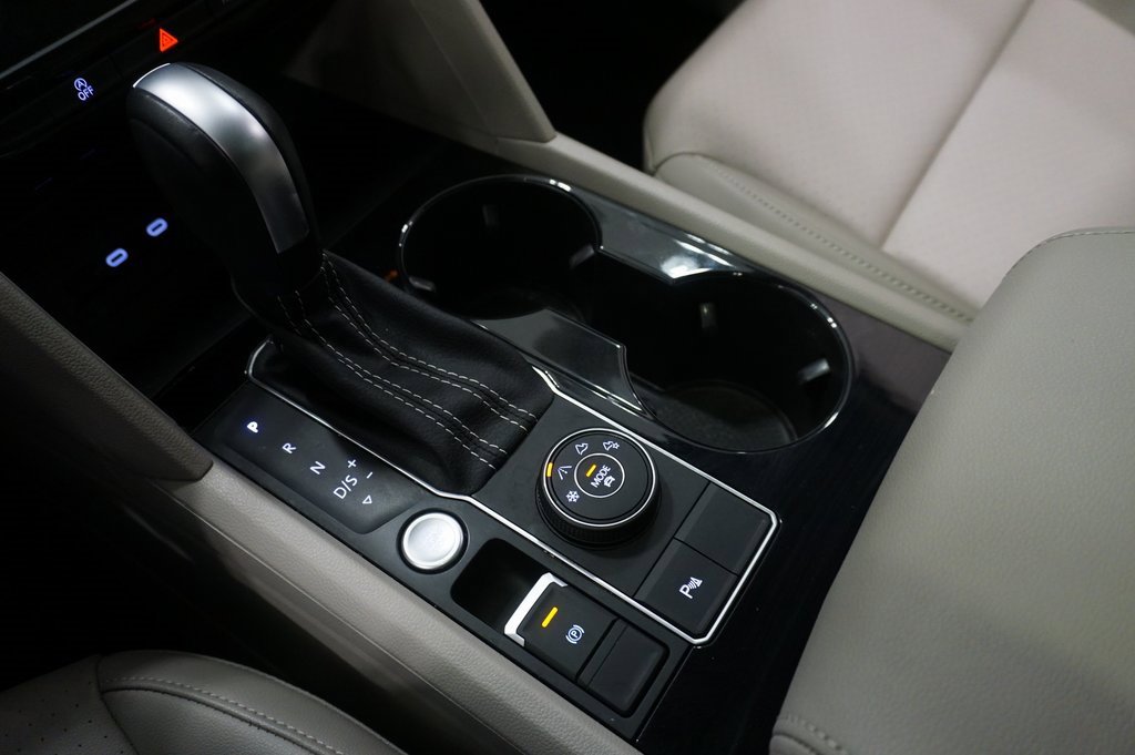 Used 2022 Volkswagen Atlas SE w/ Panoramic Sunroof Package image 17