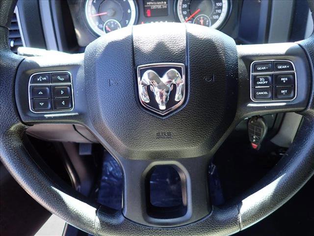 Used 2017 RAM 1500 Express AWD/4WD image 13