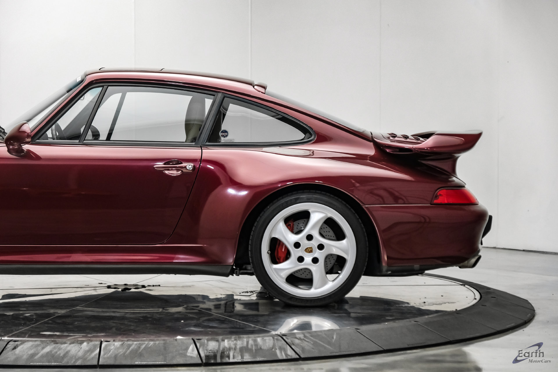Used 1997 Porsche 911 Carrera 4S AWD/4WD image 10