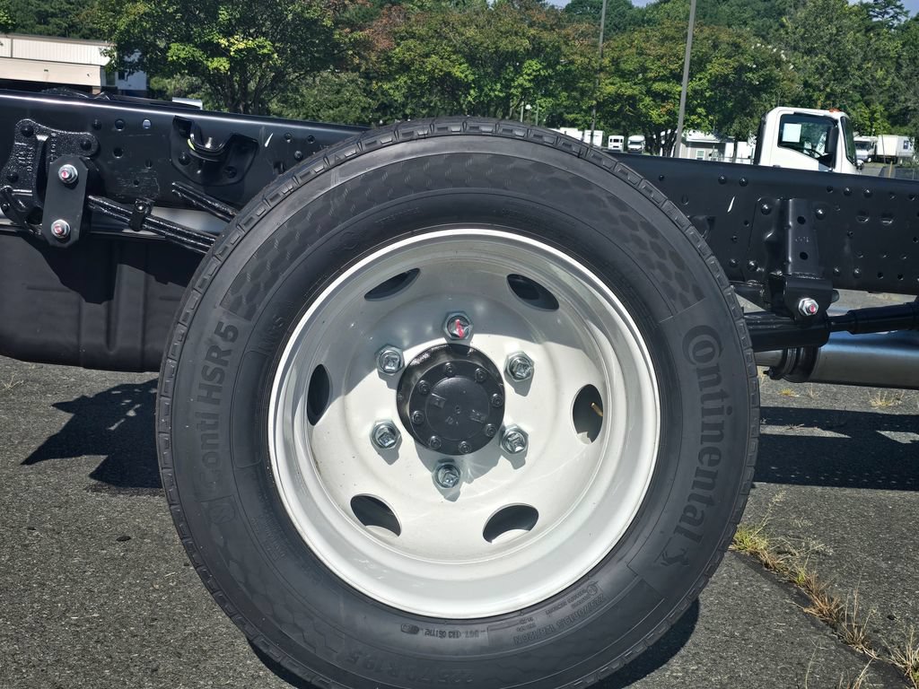 New 2027 Chevrolet Low Cab Forward RWD image 6