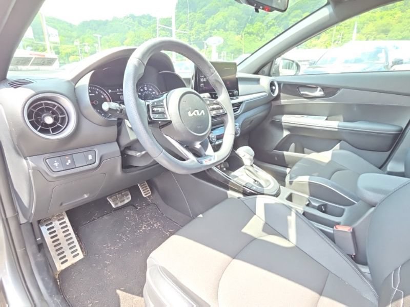 Used 2024 Kia Forte GT-Line FWD image 9