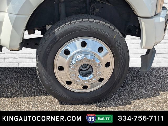 Used 2021 Ford F450 Platinum w/ FX4 Off-Road Package image 9