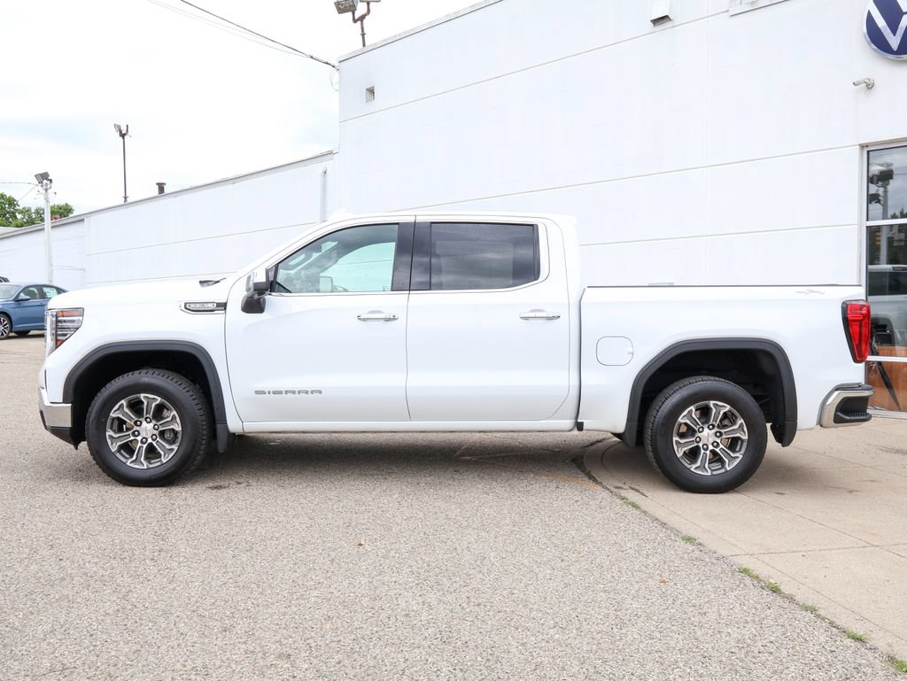 Used 2025 GMC Sierra 1500 SLT AWD/4WD image 2