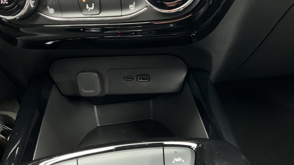New 2026 Chevrolet Trax RS w/ Driver Confidence Package FWD image 35