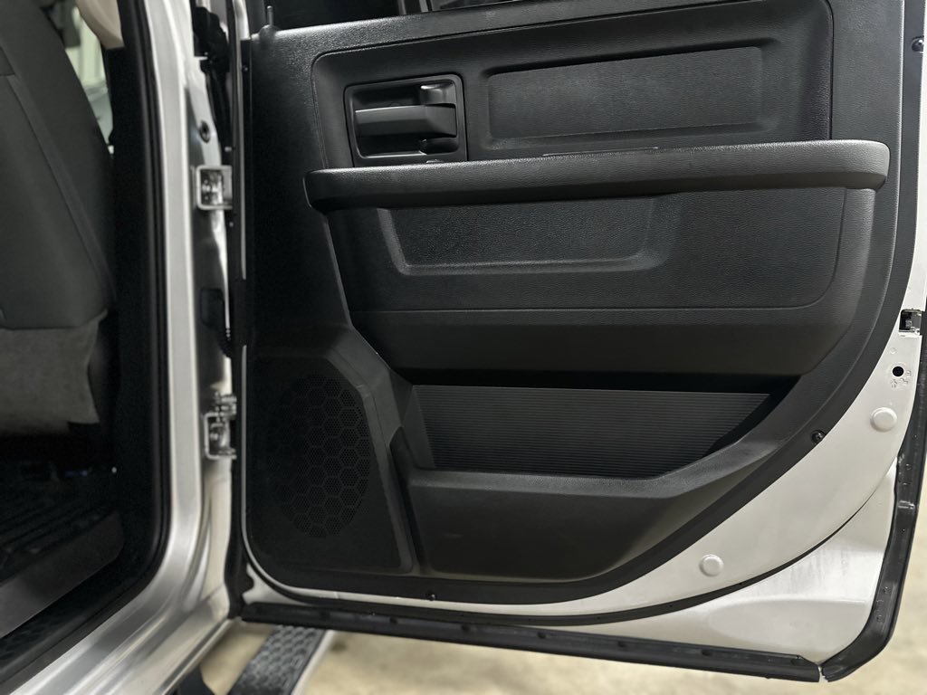 Used 2018 RAM 3500 Tradesman w/ Chrome Appearance Group image 19