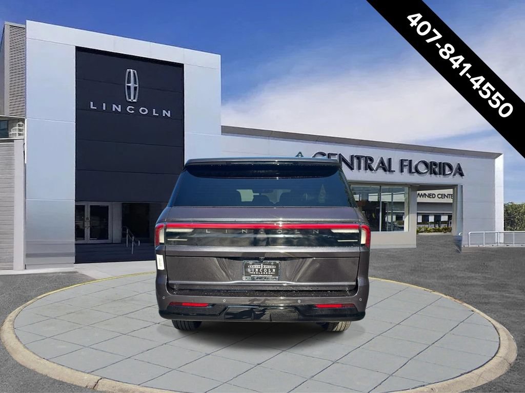 New 2027 Lincoln Navigator L Premier RWD image 4