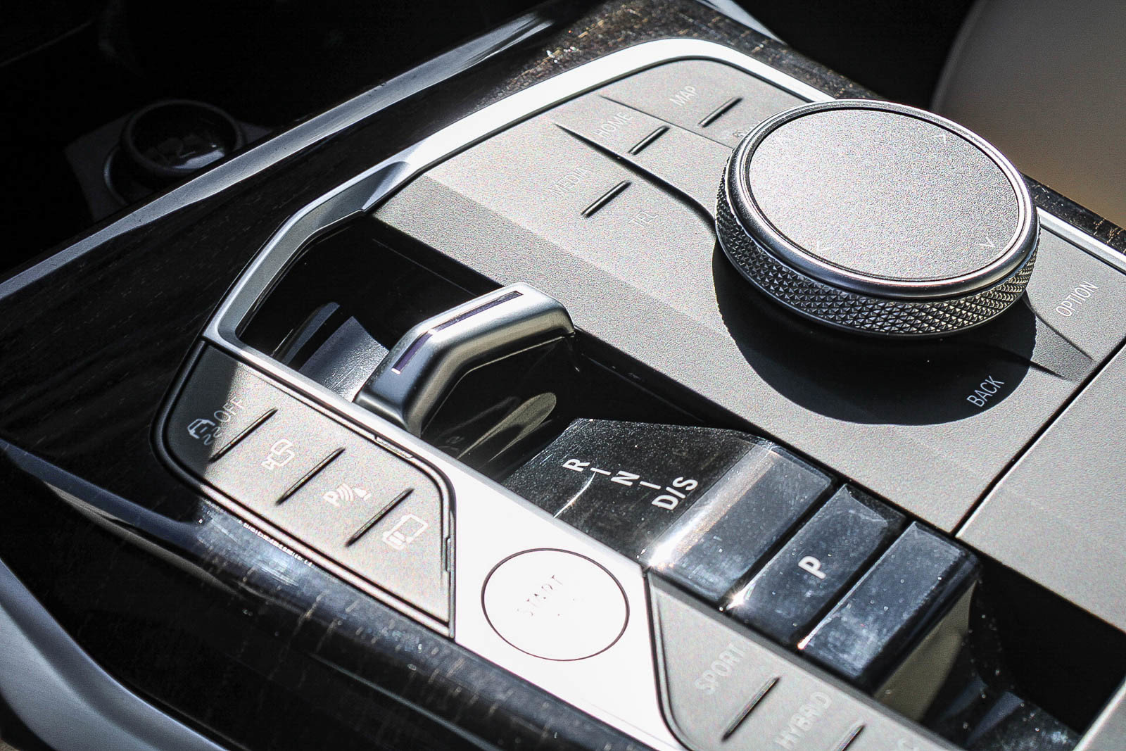 Used 2024 BMW 330e image 19