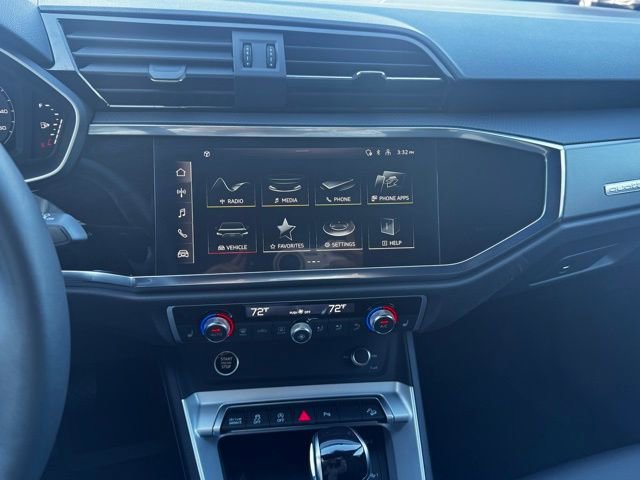 Certified 2025 Audi Q3 2.0T Premium w/ Convenience Package image 52
