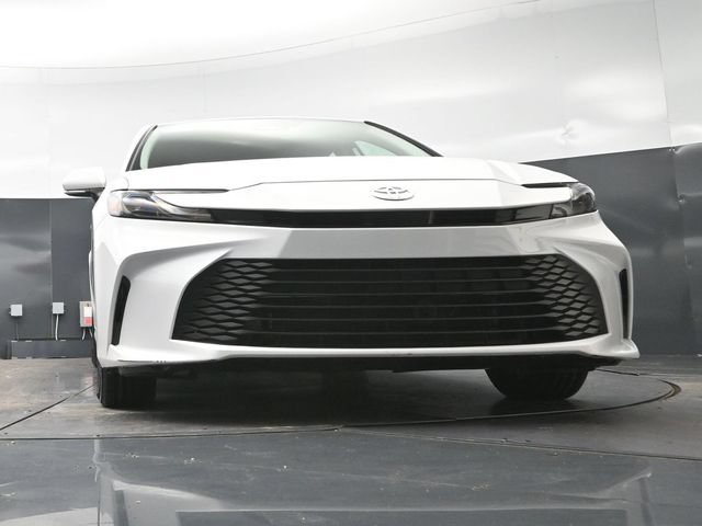 Used 2025 Toyota Camry LE FWD image 22