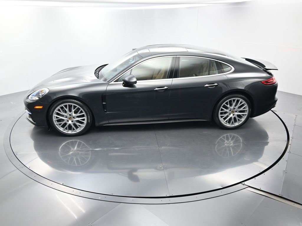 Used 2018 Porsche Panamera 4S image 33