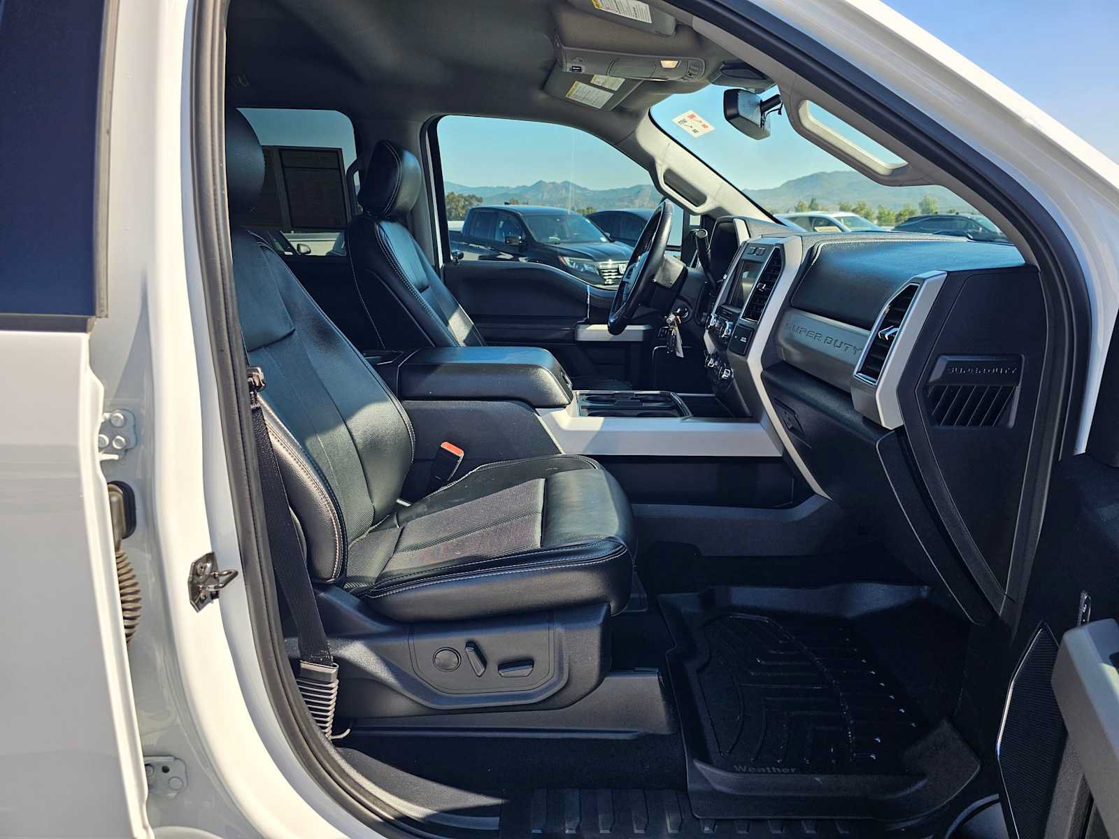Used 2021 Ford F250 Lariat w/ Lariat Value Package AWD/4WD image 10