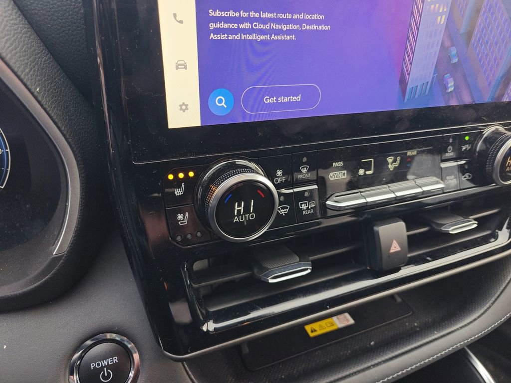 Used 2023 Toyota Highlander Limited image 11