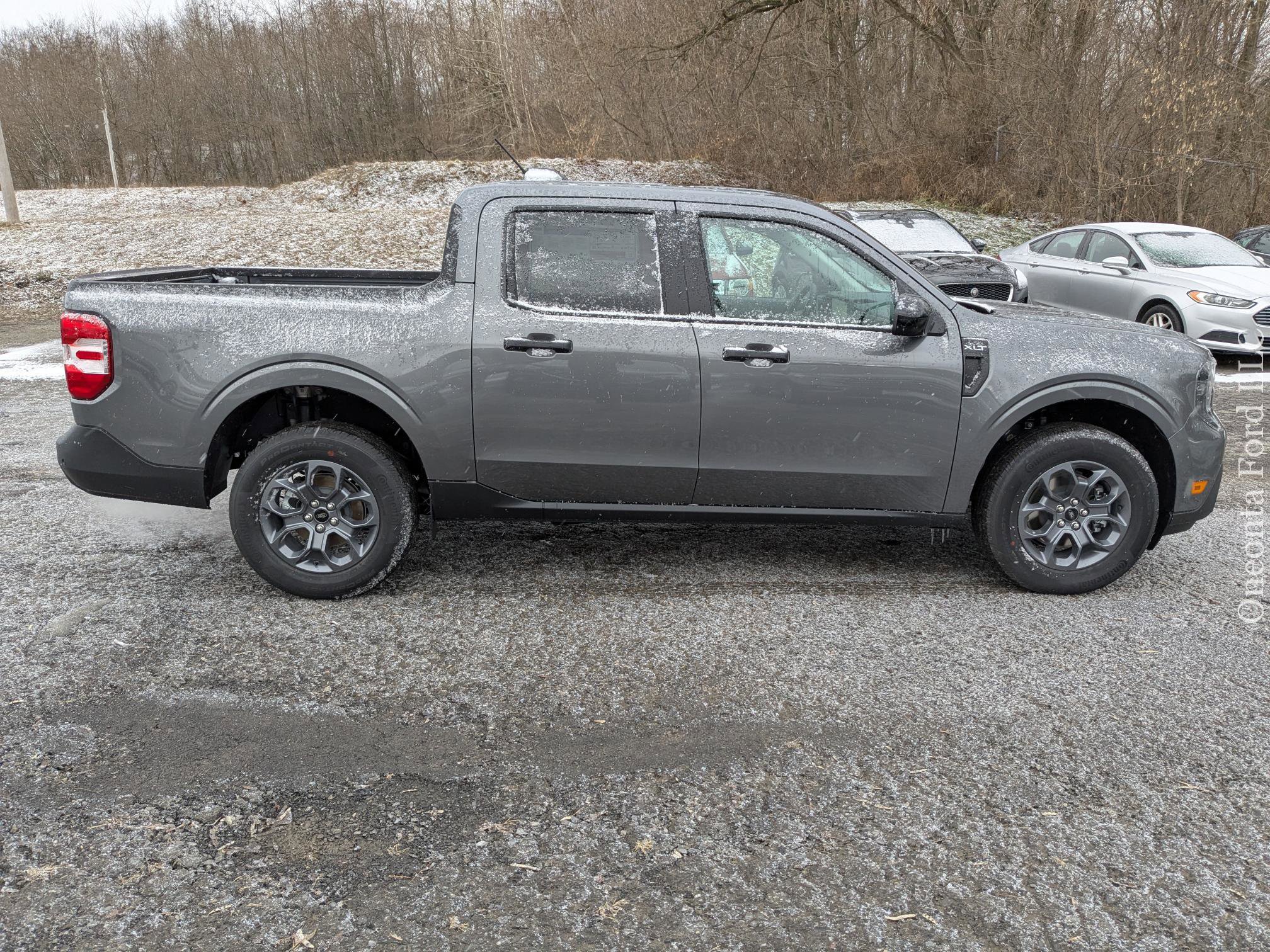 New 2025 Ford Maverick XLT w/ XLT Luxury Package image 13