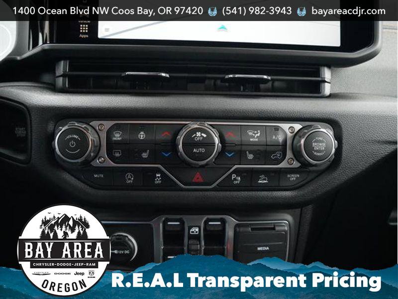 New 2025 Jeep Gladiator Willys AWD/4WD image 15
