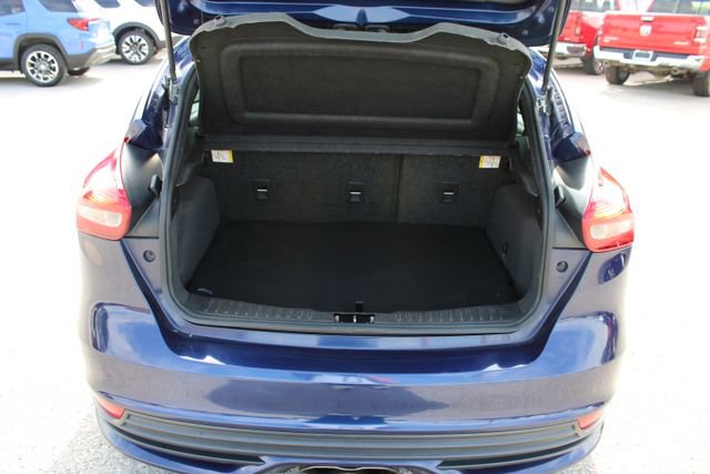 Used 2016 Ford Focus ST FWD image 7
