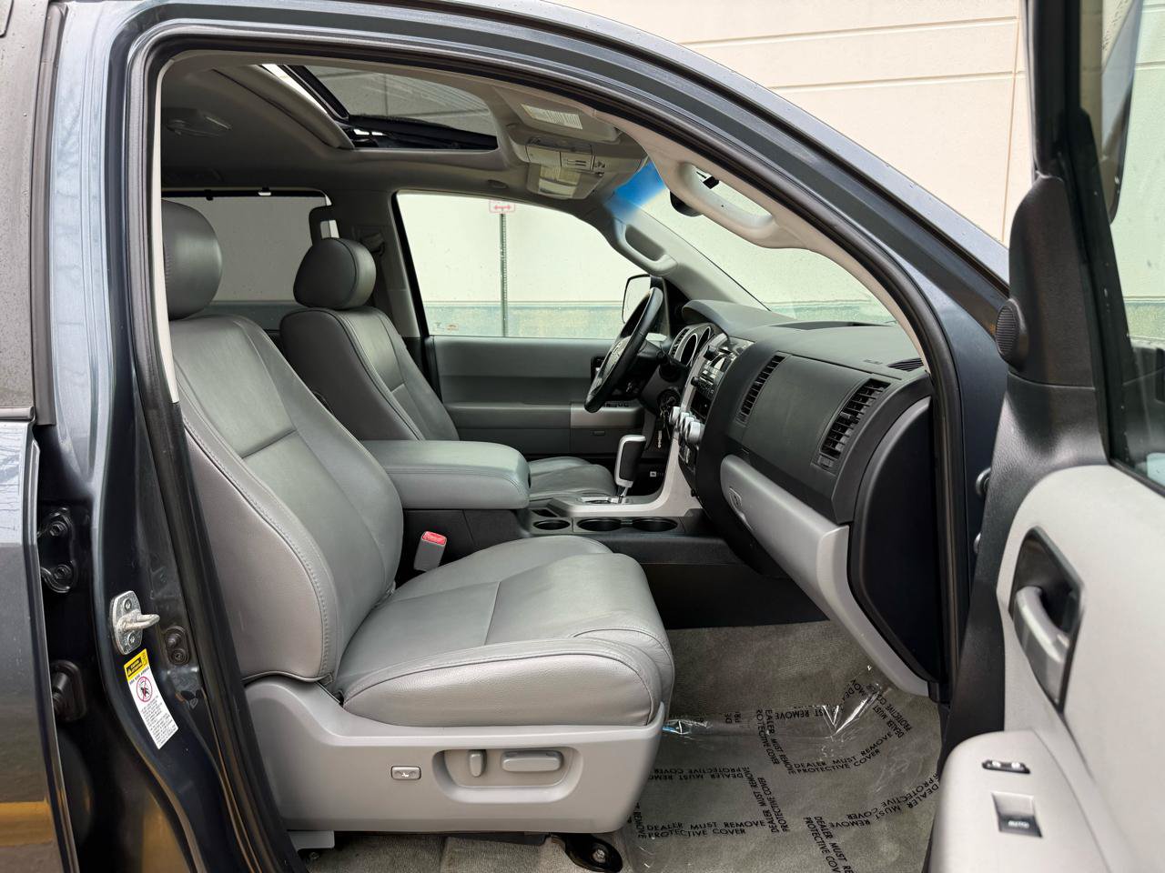 Used 2008 Toyota Sequoia Limited AWD/4WD image 27