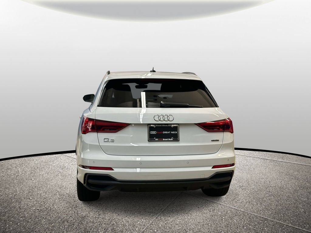 Used 2023 Audi Q3 2.0T Premium Plus w/ Premium Plus Package AWD/4WD image 24