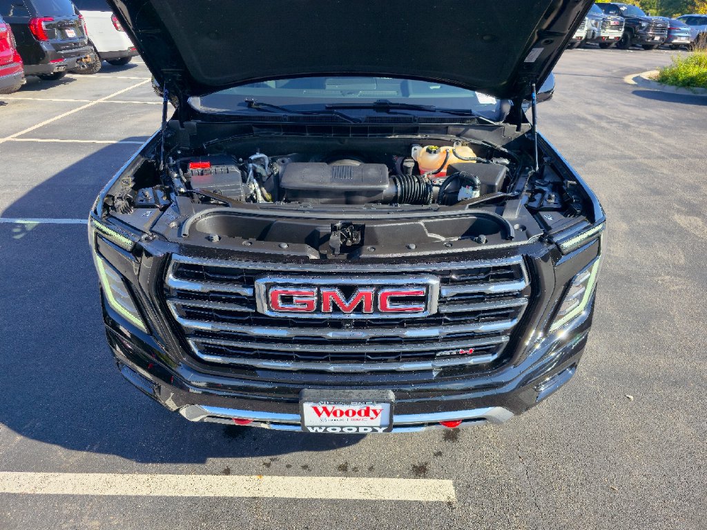 Certified 2025 GMC Yukon AT4 AWD/4WD image 31