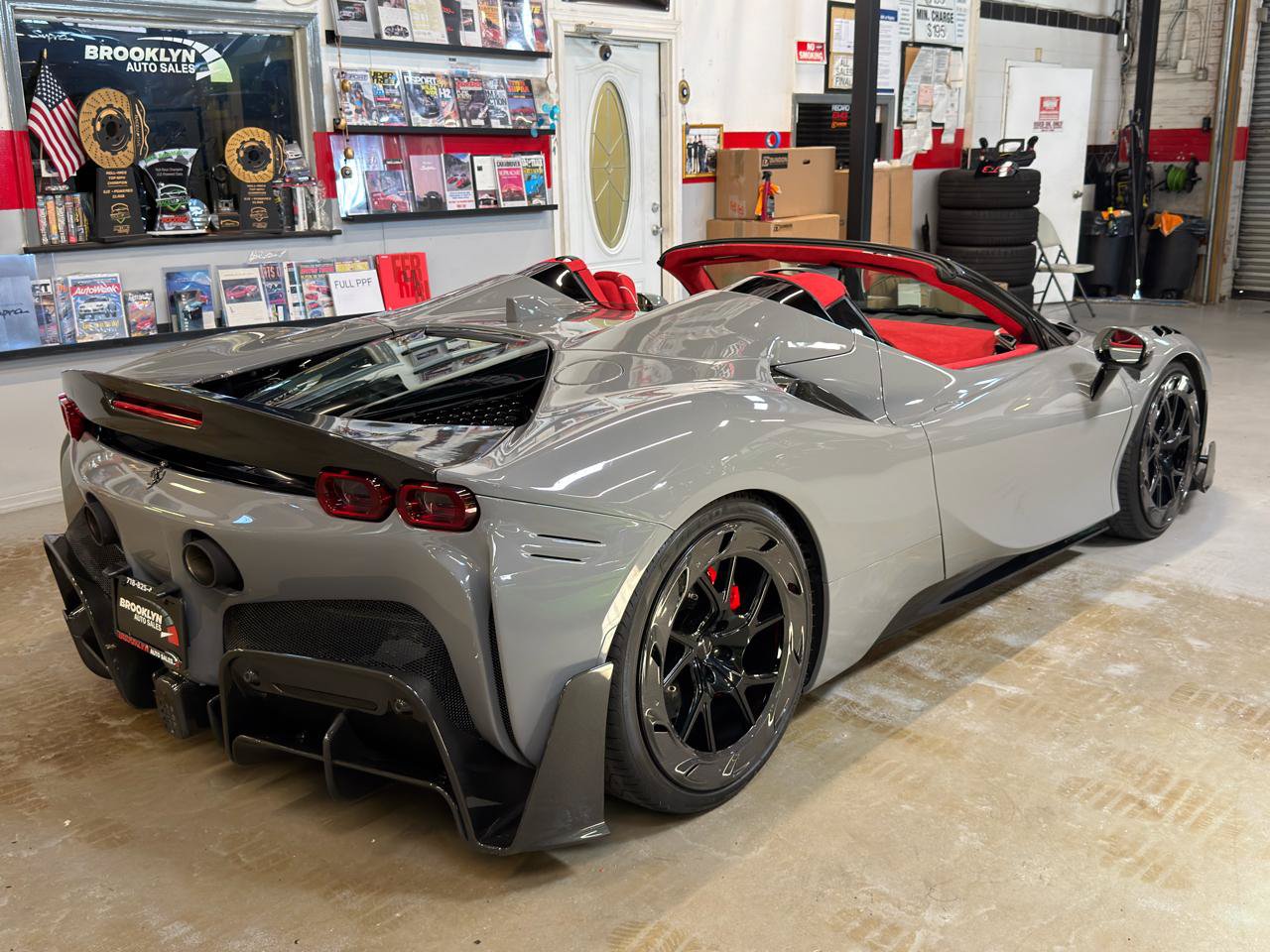 Used 2022 Ferrari SF90 Spider AWD/4WD image 5