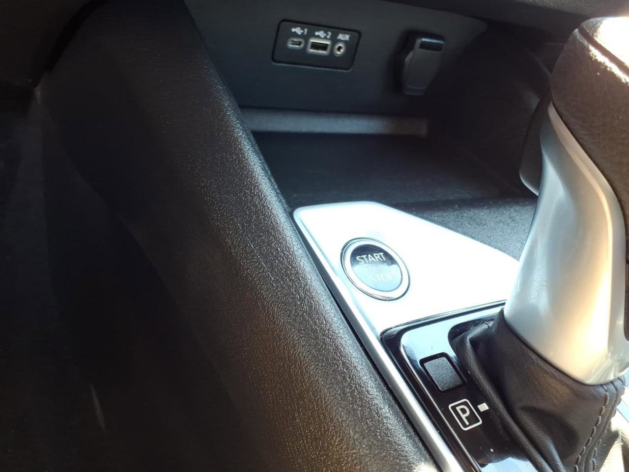 Used 2025 Nissan Altima 2.5 SV FWD image 15