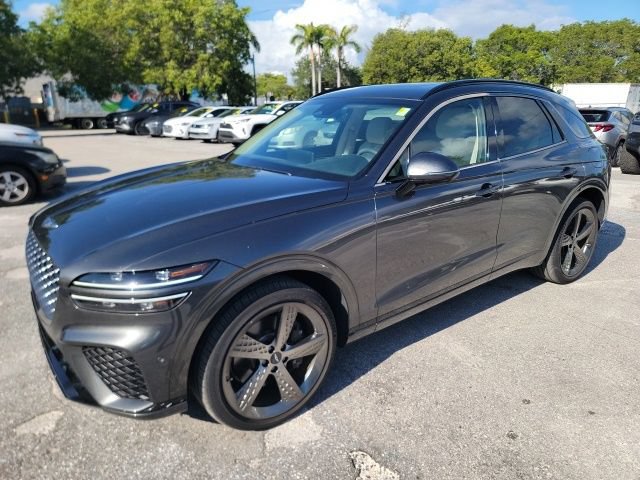 Used 2024 Genesis GV70 3.5T Sport w/ Sport Advanced Package AWD/4WD image 2