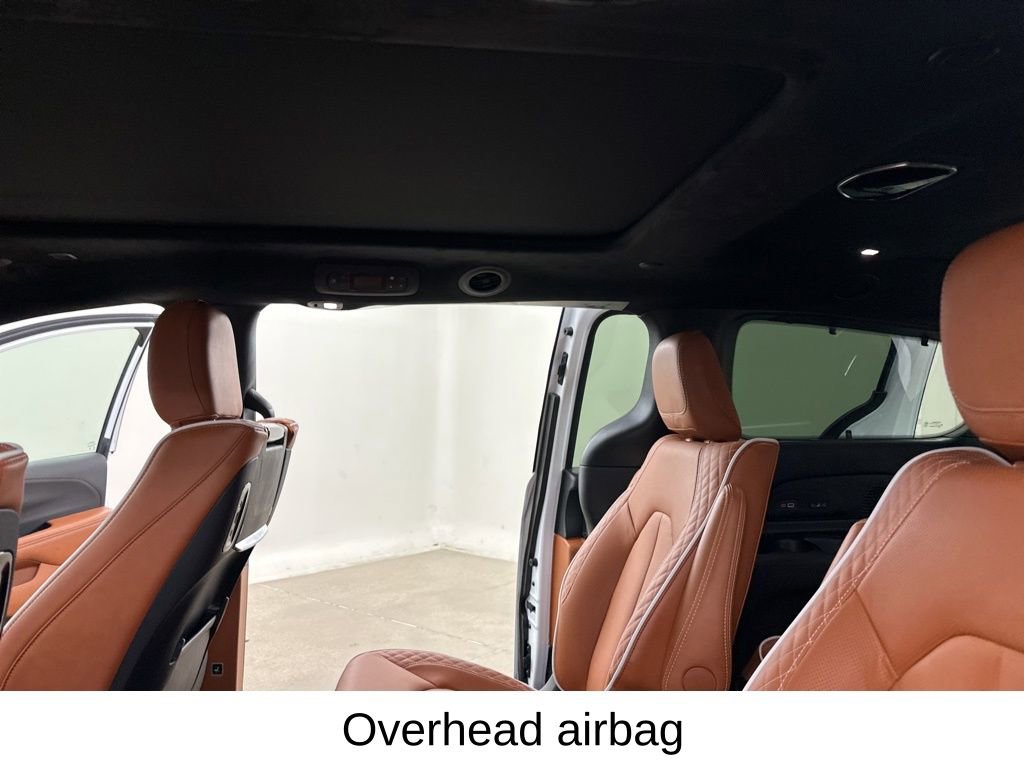 Used 2026 Chrysler Pacifica Pinnacle image 30