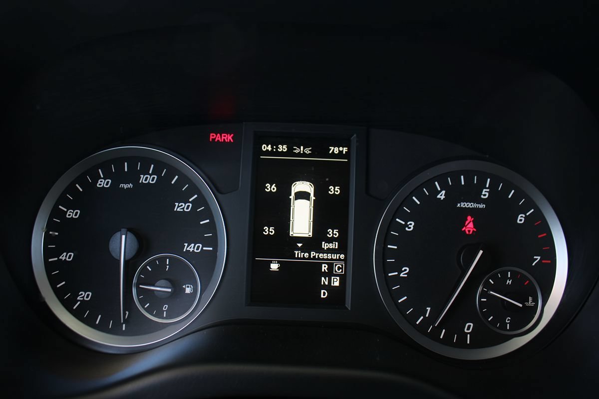 Used 2022 Mercedes-Benz Metris image 13