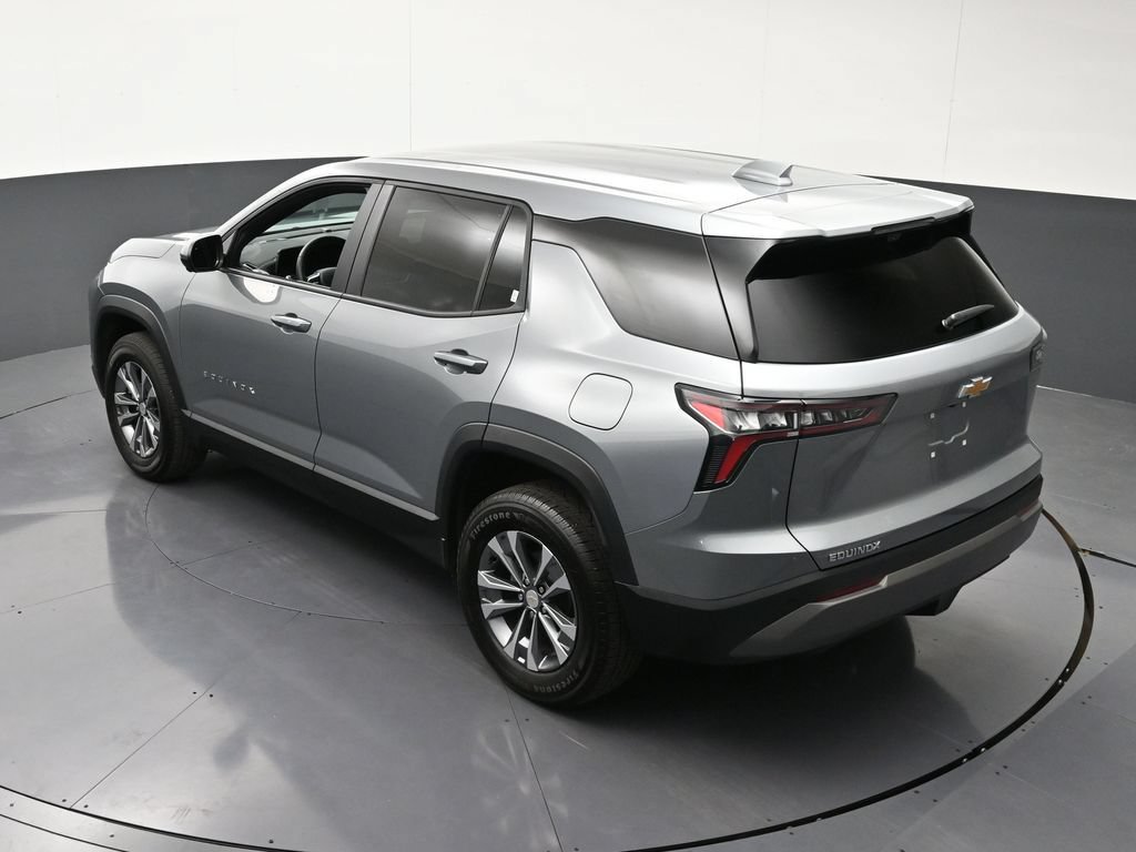 Used 2026 Chevrolet Equinox LT w/ Safety and Technology Package FWD image 18