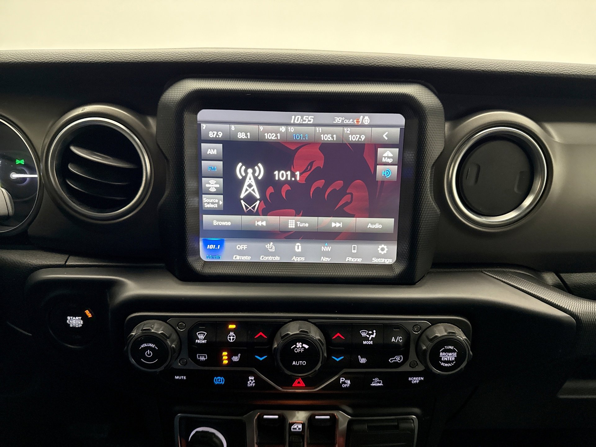 Used 2022 Jeep Wrangler Unlimited Rubicon 4xe w/ Cold Weather Group image 14