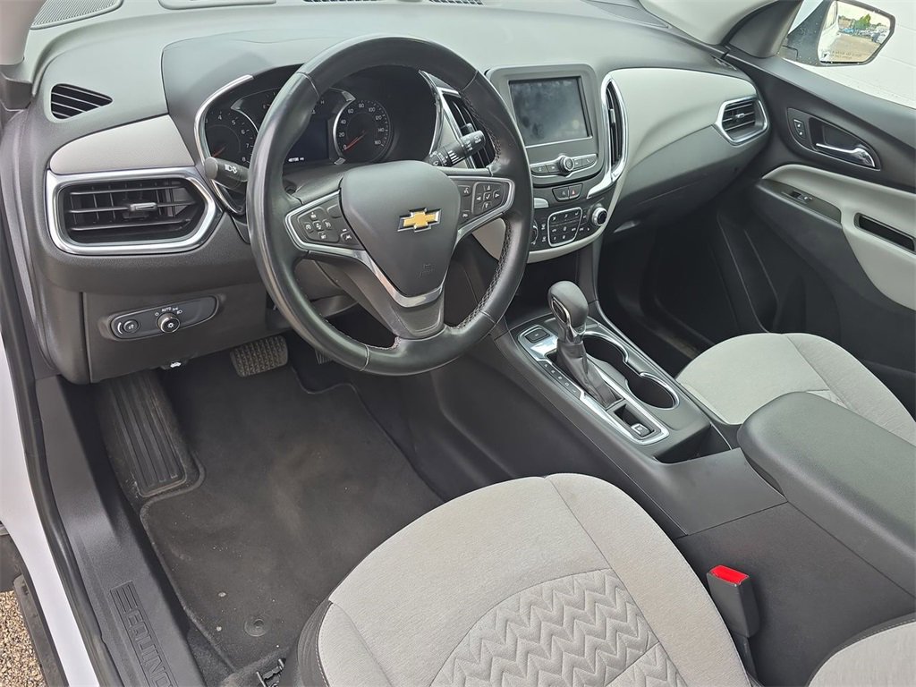 Used 2023 Chevrolet Equinox LT w/ Driver Convenience Package image 10