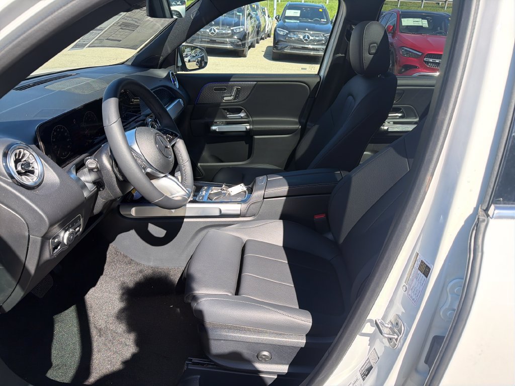 New 2026 Mercedes-Benz GLB 250 4MATIC image 13
