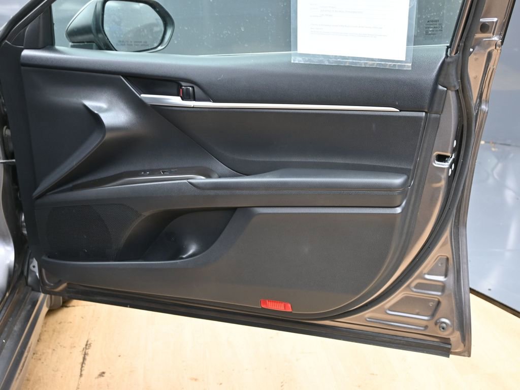 Used 2024 Toyota Camry SE FWD image 32
