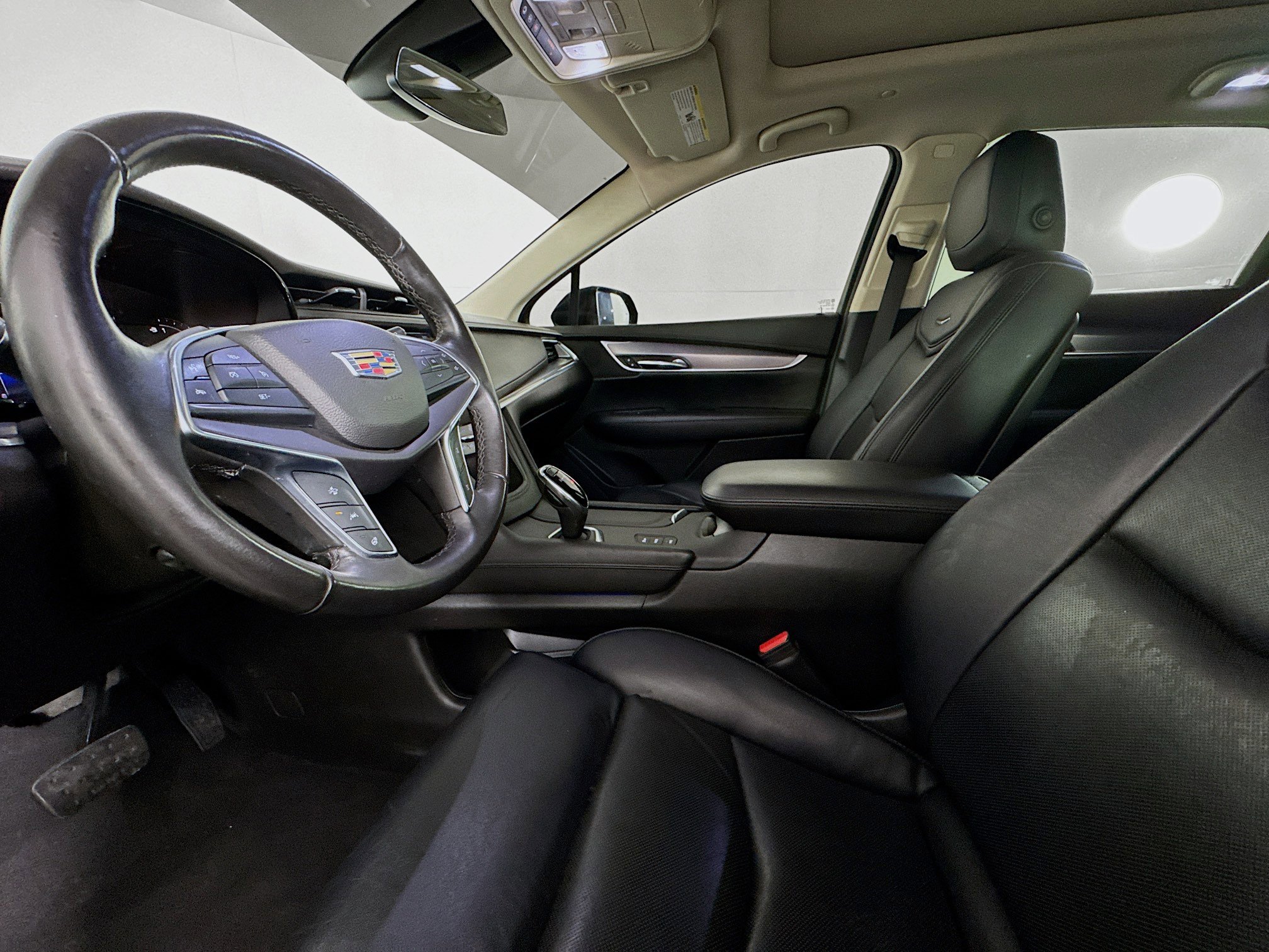 Used 2017 Cadillac XT5 Luxury image 21