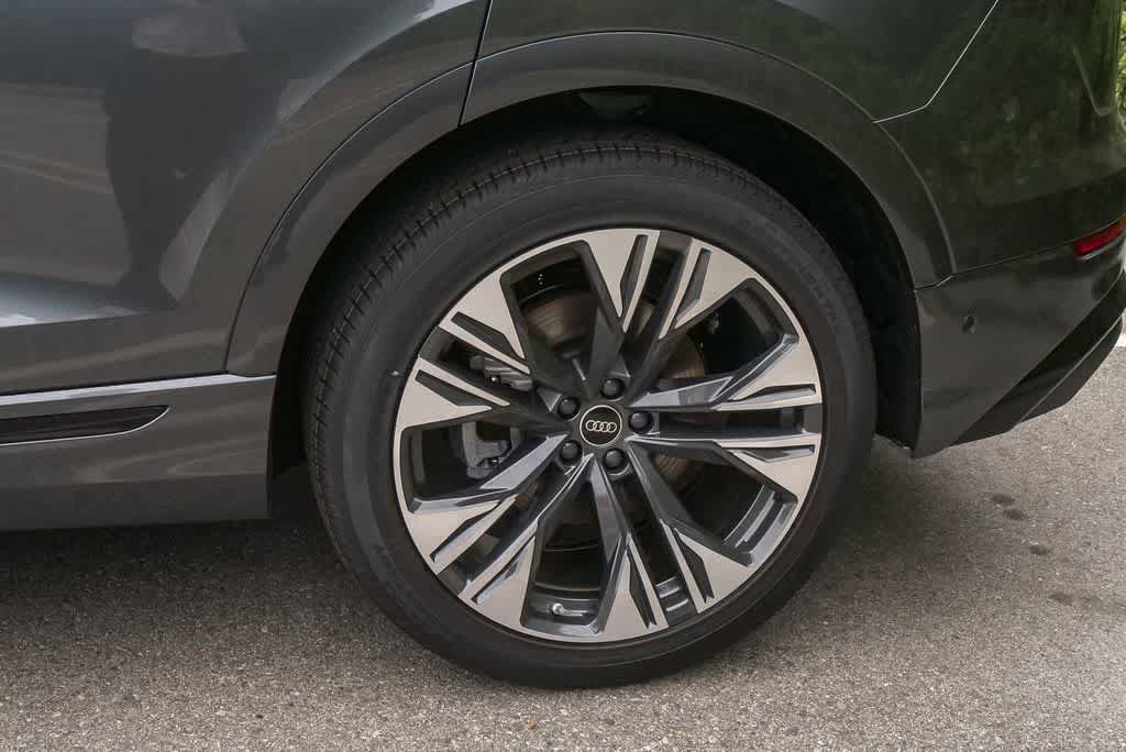 New 2026 Audi Q8 Premium Plus AWD/4WD image 6
