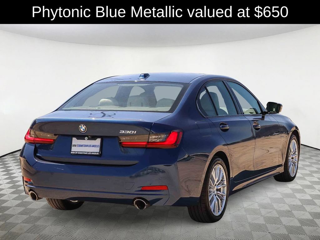 Used 2023 BMW 330i Sedan w/ Parking Assistance Package RWD image 4
