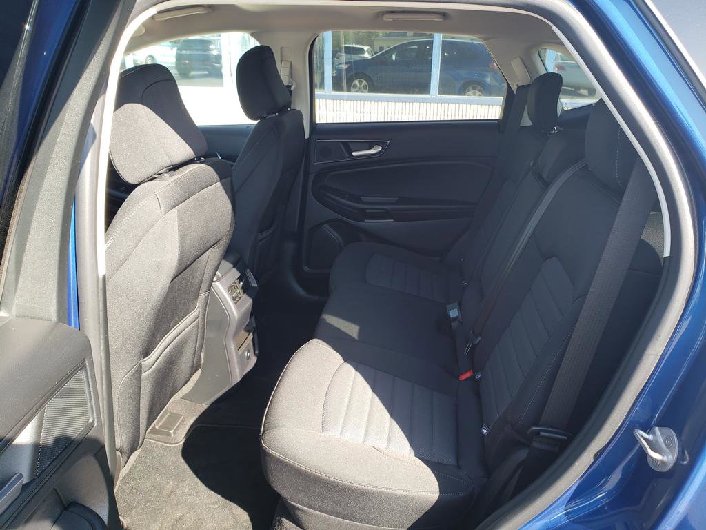 Certified 2023 Ford Edge SE image 8