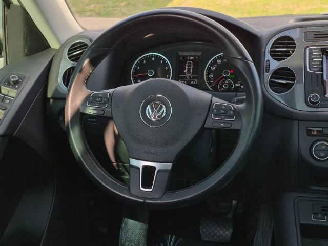 Used 2017 Volkswagen Tiguan Sport image 20