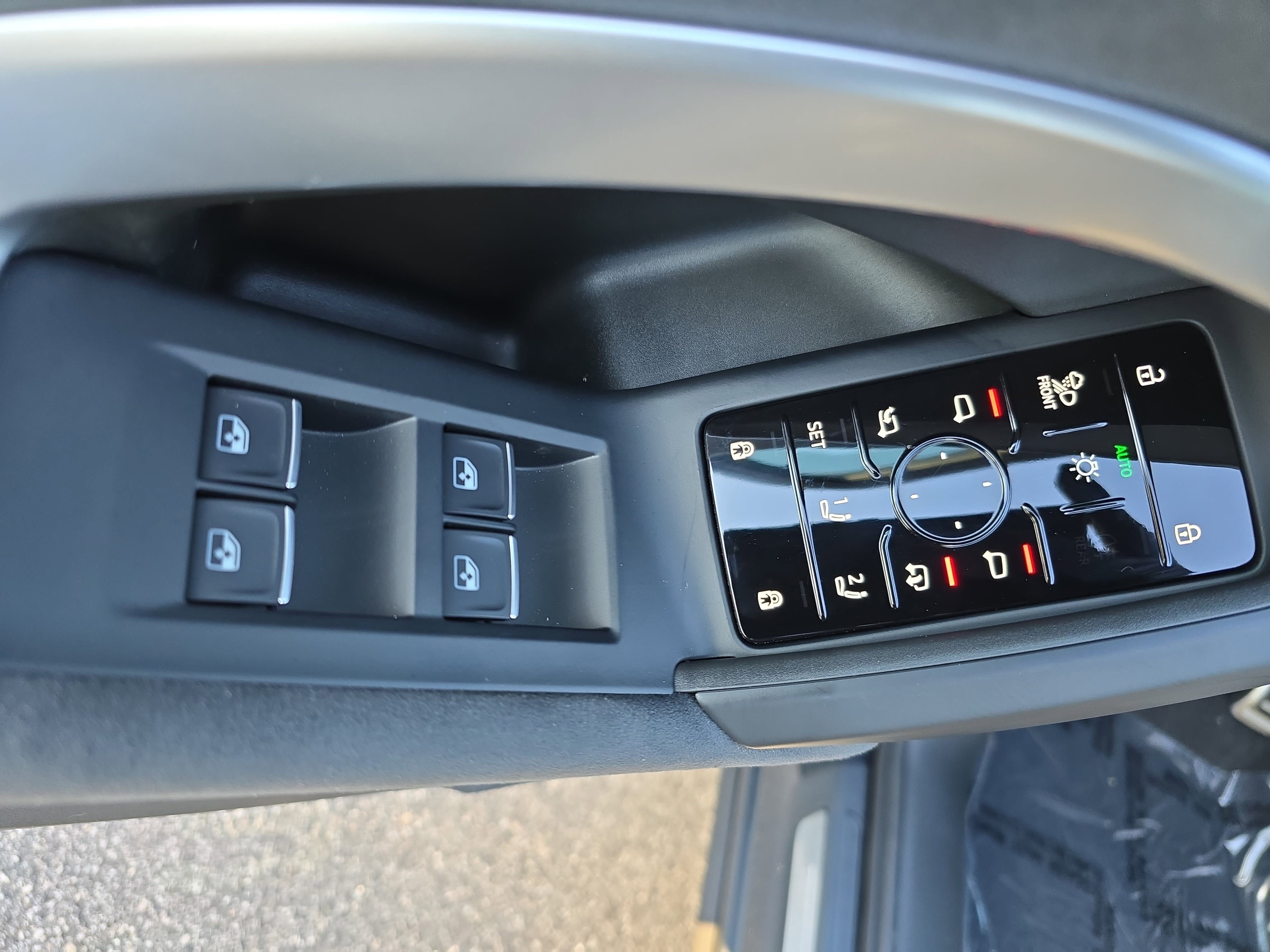 New 2025 Audi SQ5 Premium Plus image 26