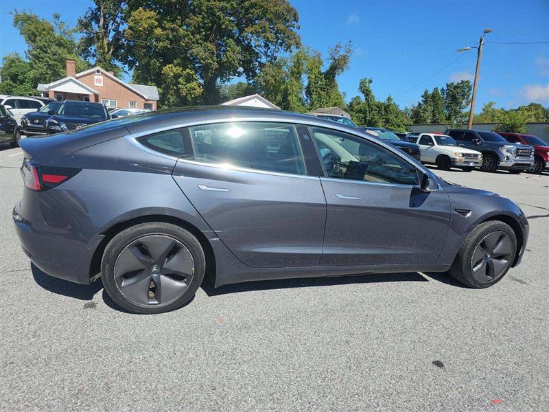 Used 2019 Tesla Model 3 Mid Range RWD image 5