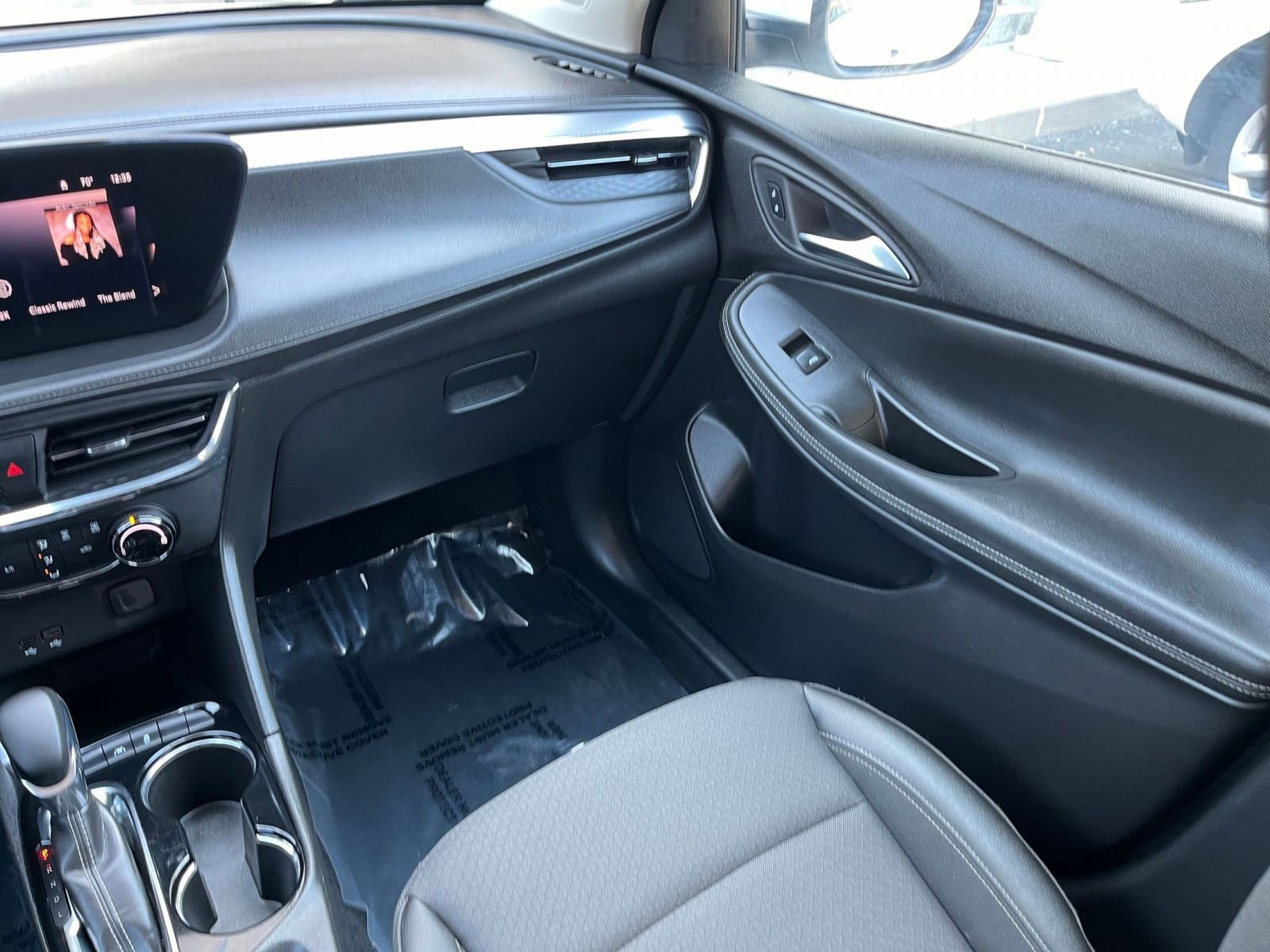 Used 2025 Buick Encore GX Preferred image 33