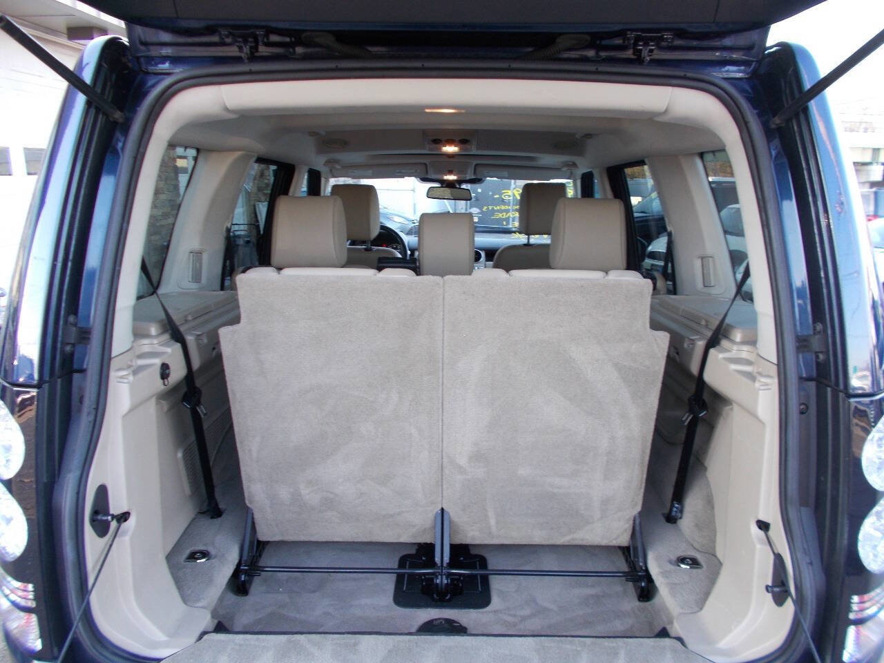 Used 2015 Land Rover LR4 HSE image 20