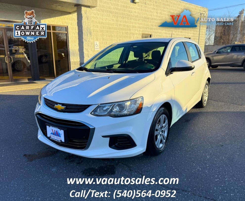 Used 2018 Chevrolet Sonic LT image 1