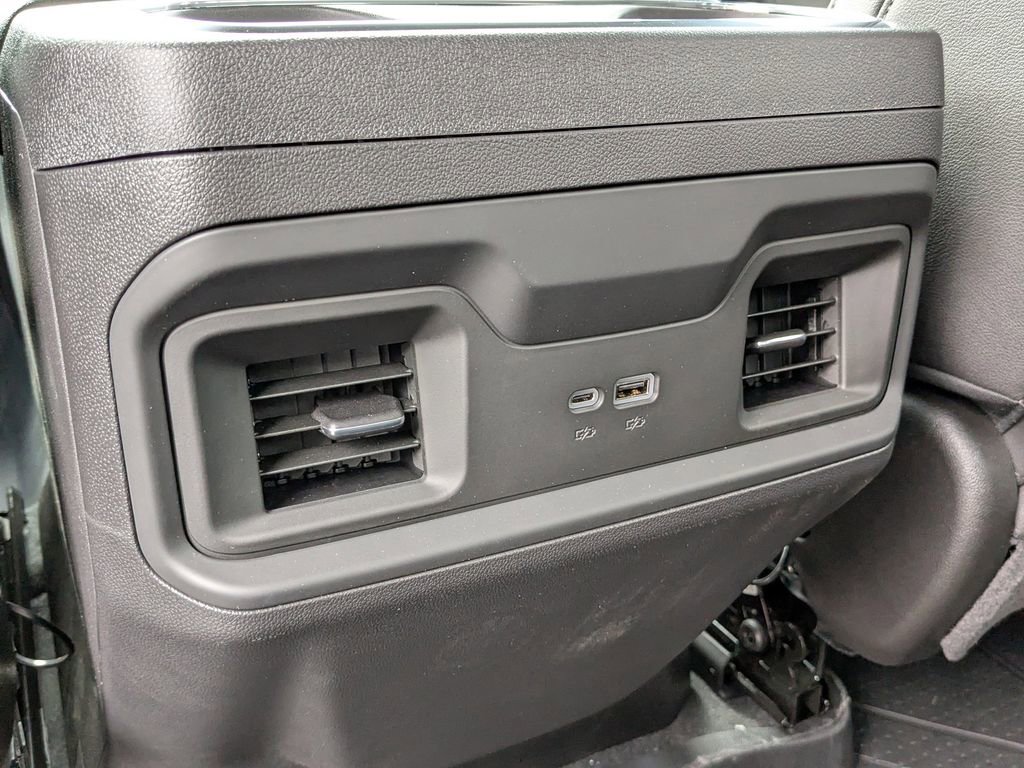 New 2026 Chevrolet Silverado 1500 RST w/ Dark Appearance Package image 15