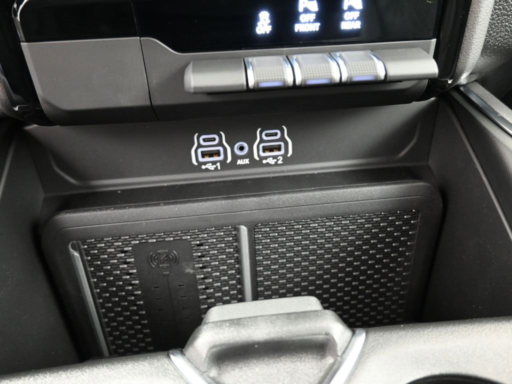 New 2026 RAM 1500 2WD Crew Cab image 4