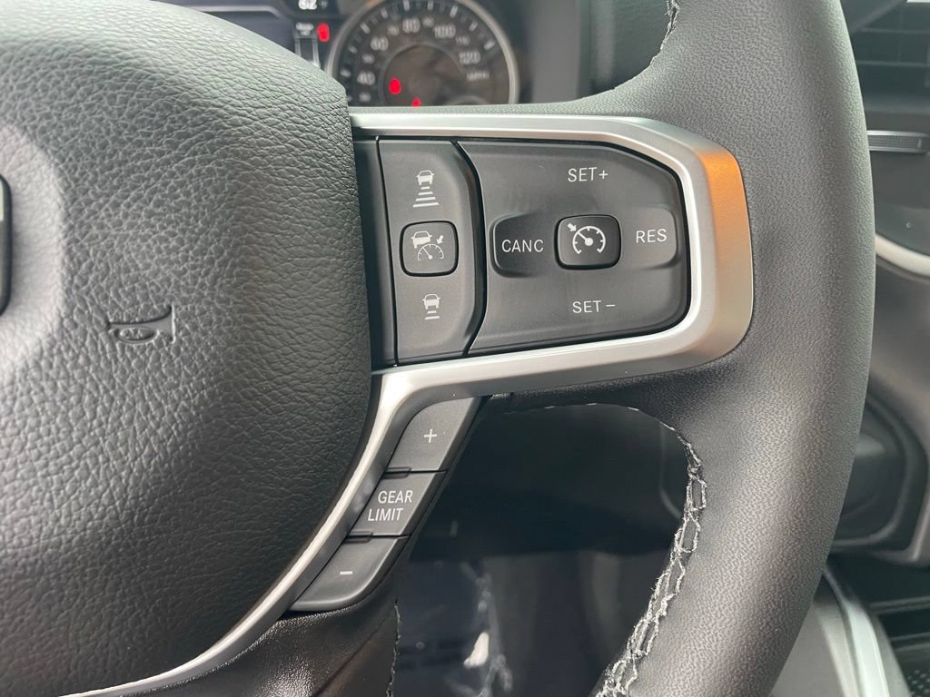 New 2026 RAM 2500 Big Horn AWD/4WD image 30