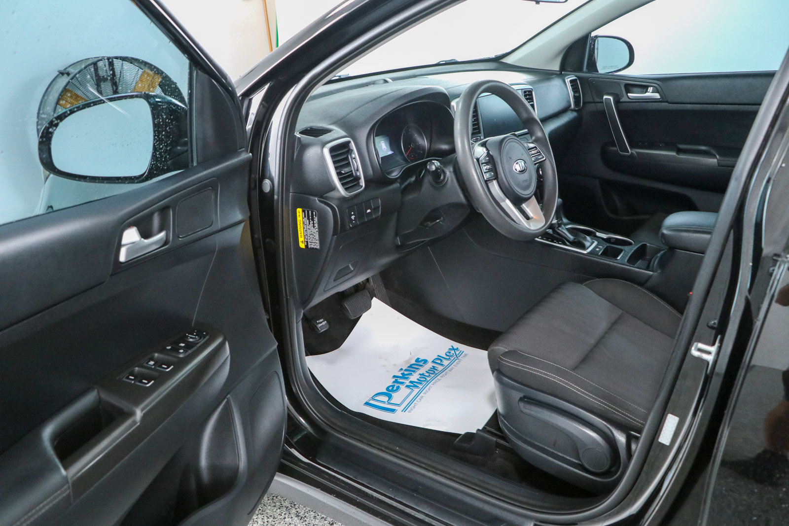 Used 2022 Kia Sportage LX FWD image 3