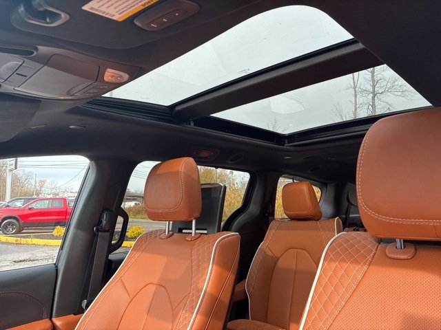 New 2026 Chrysler Pacifica Pinnacle w/ Trailer Tow Group image 20